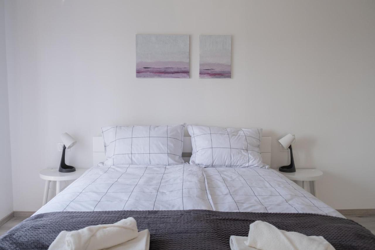 Apartma Oddih Dutovlje Eksteriør billede